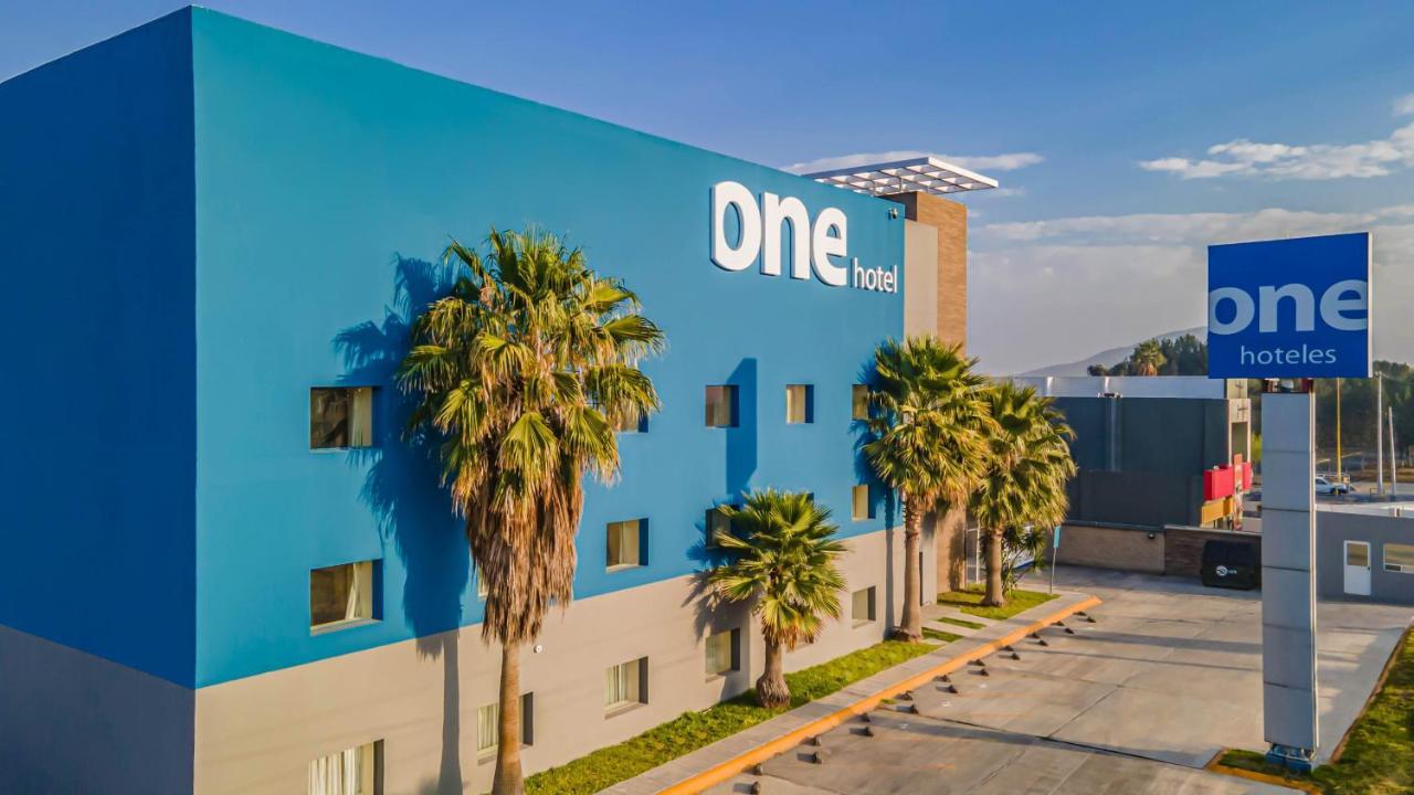 One Saltillo Aeropuerto Экстерьер фото